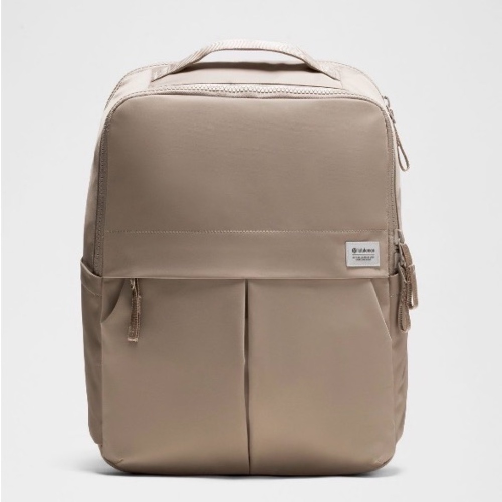 NWOT Lululemon Everyday Backpack 21L